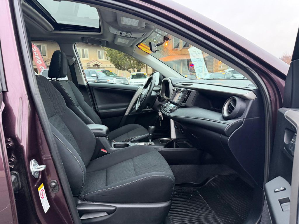 2016 Toyota Rav4 Image 14