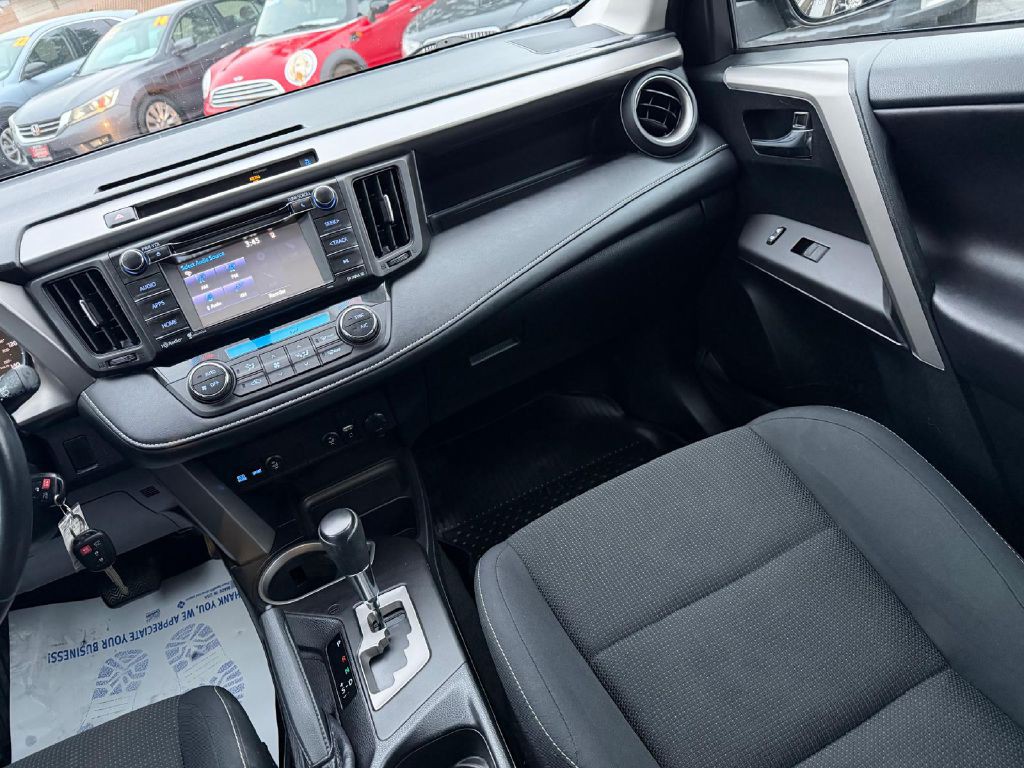 2016 Toyota Rav4 Image 21
