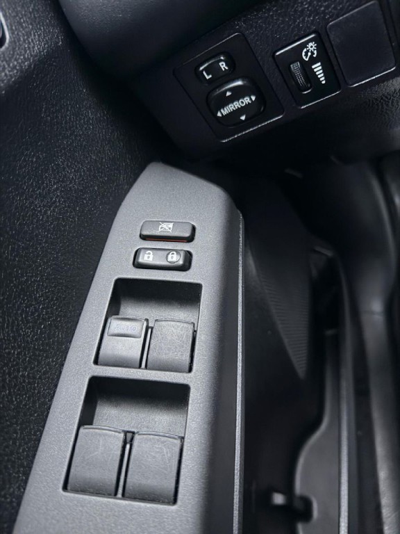 2016 Toyota Rav4 Image 27