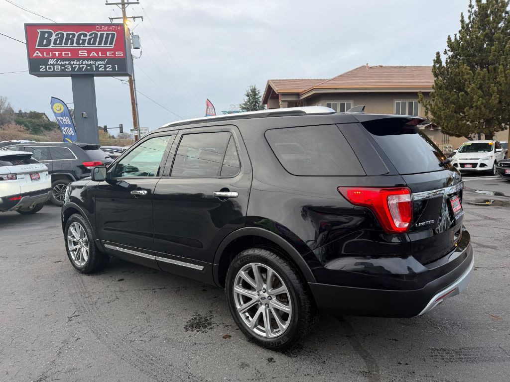 2017 Ford Explorer Image 5