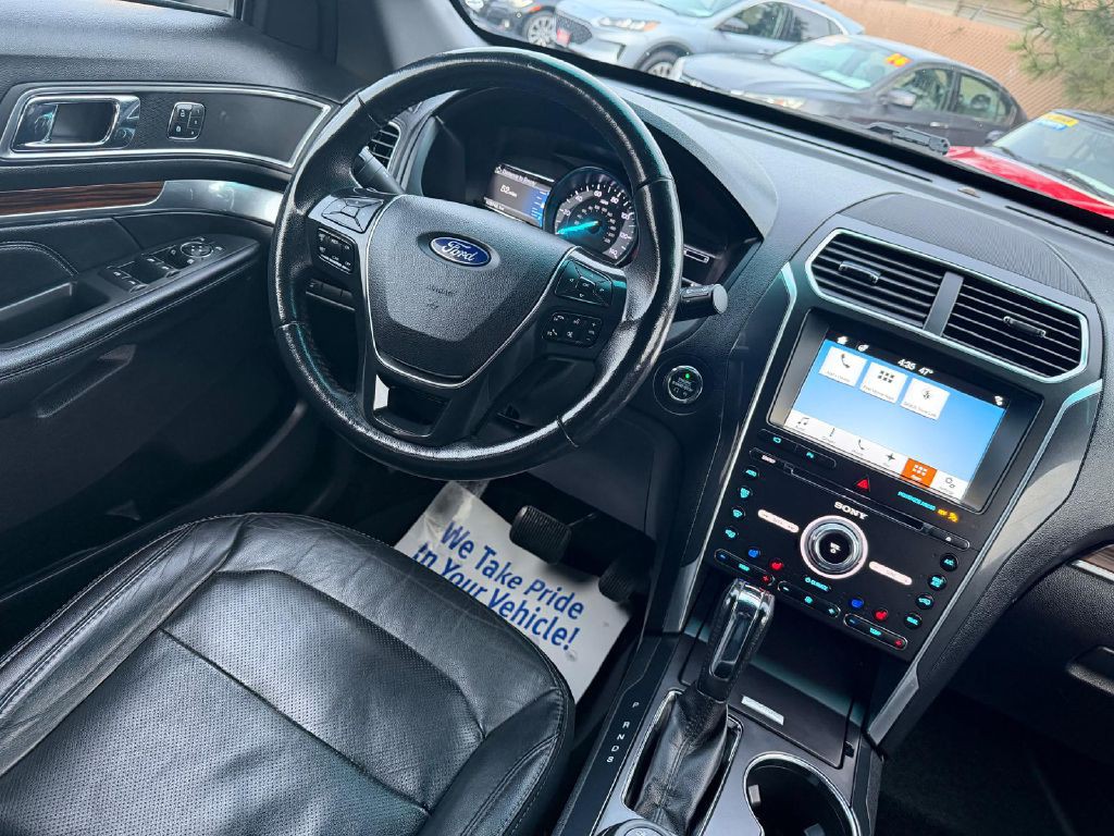 2017 Ford Explorer Image 23