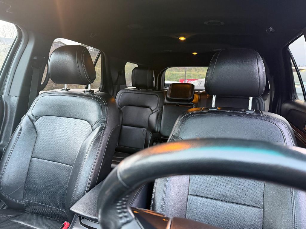 2017 Ford Explorer Image 34