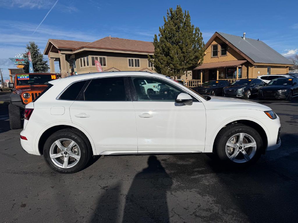 2021 Audi Q5 Image 8