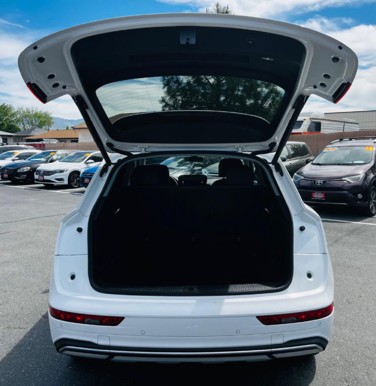2021 Audi Q5 Image 10
