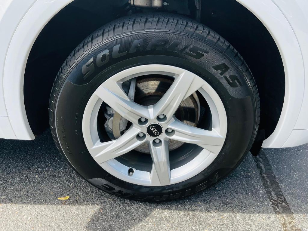 2021 Audi Q5 Image 39