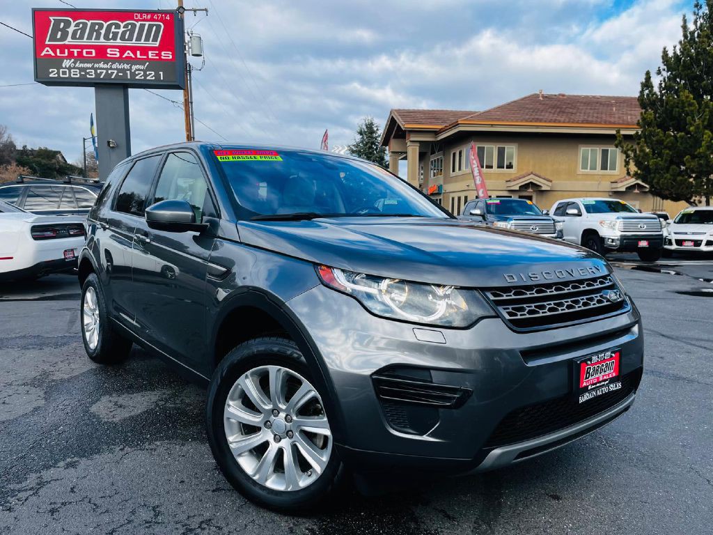 2017 Land Rover Discovery Sport Image 1