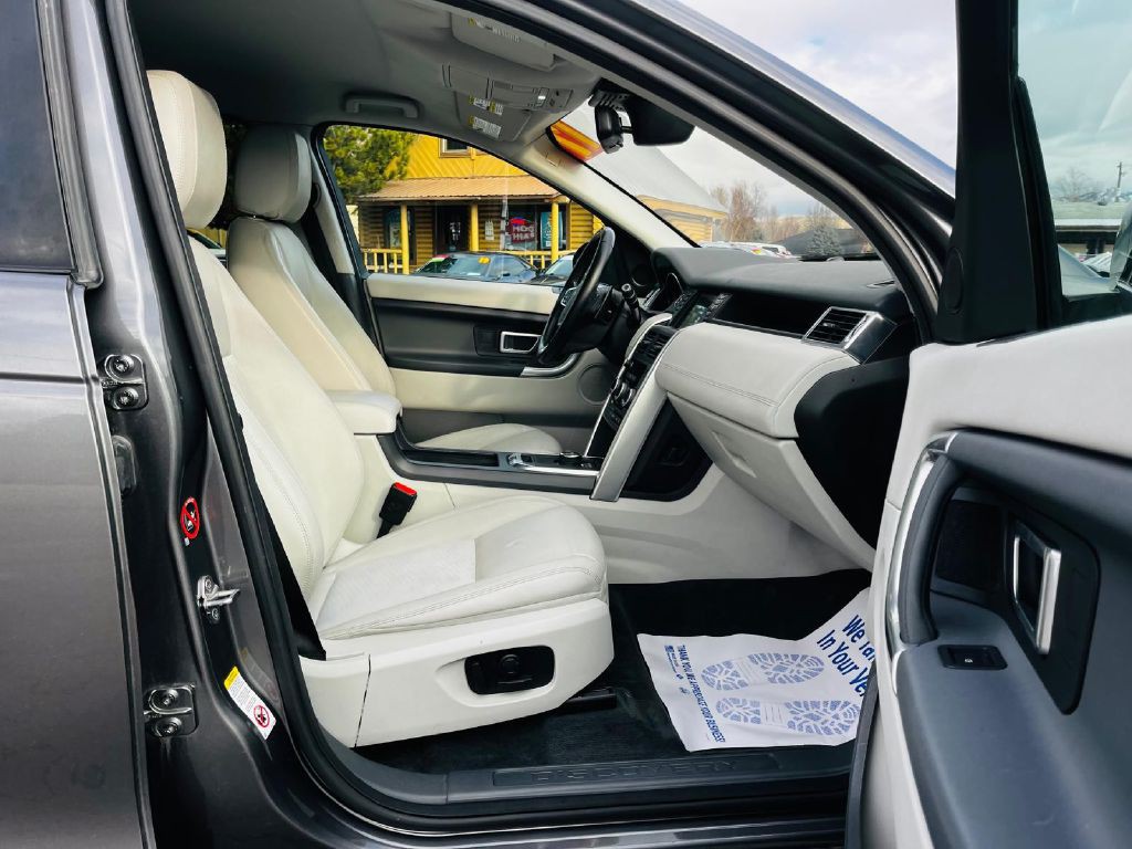 2017 Land Rover Discovery Sport Image 15