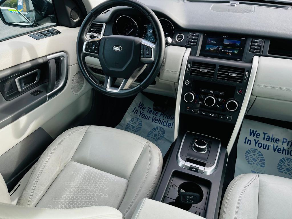 2017 Land Rover Discovery Sport Image 22