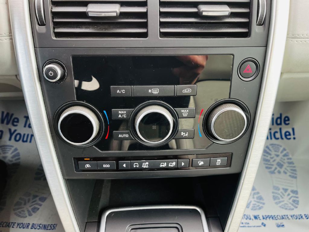 2017 Land Rover Discovery Sport Image 30