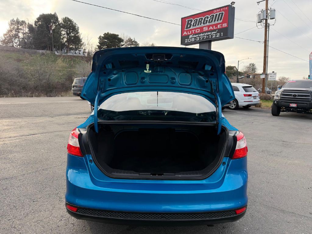 2013 Ford Focus Image 11