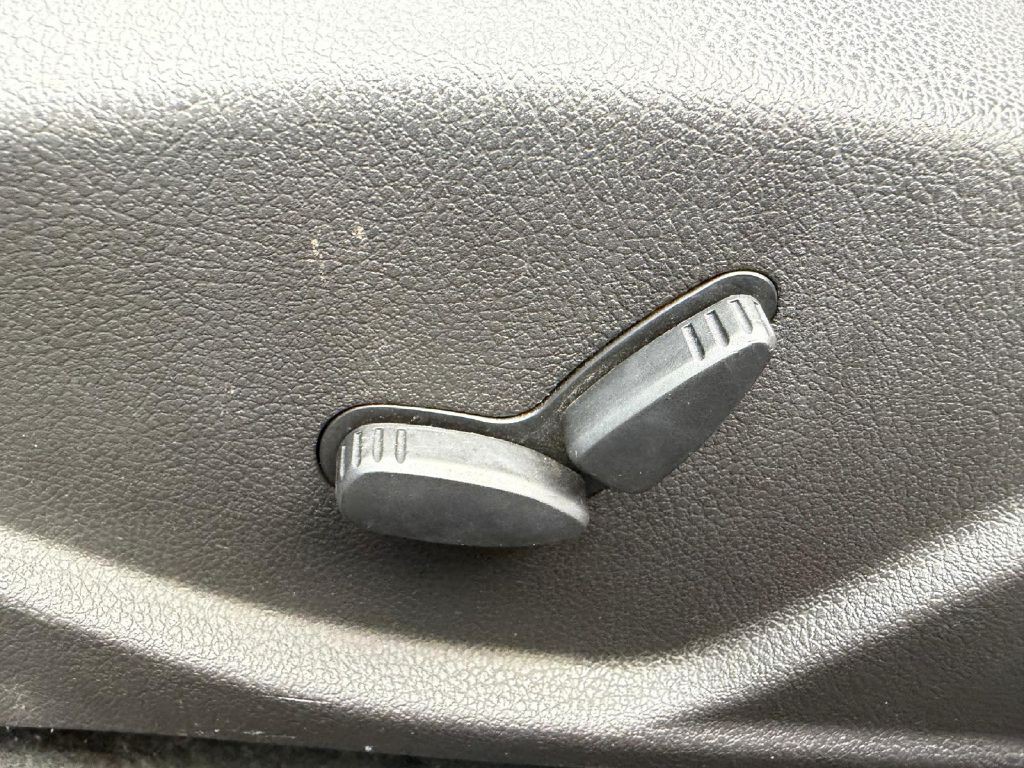 2013 Ford Focus Image 28