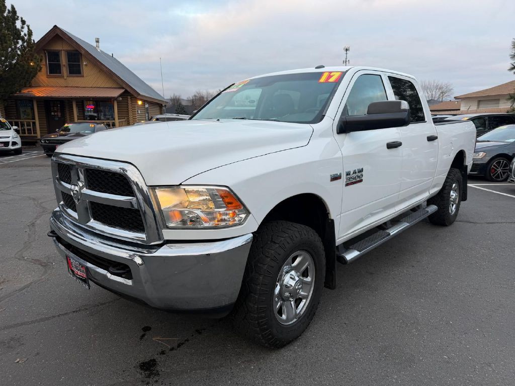 2017 RAM 3500 Image 3