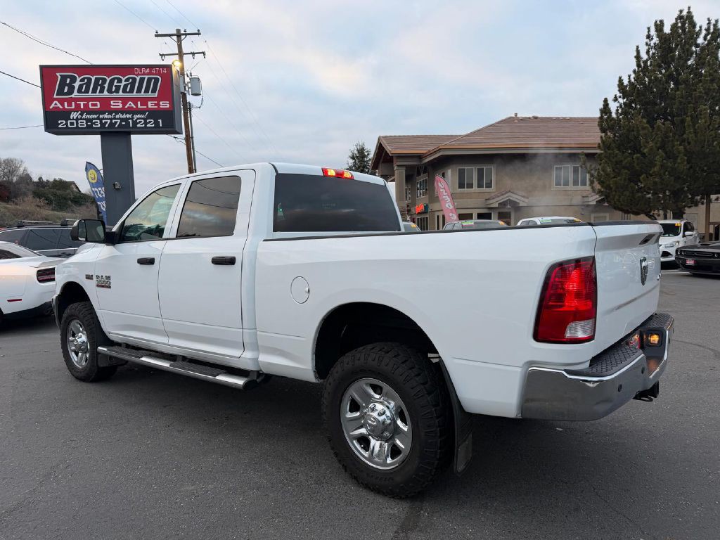 2017 RAM 3500 Image 5