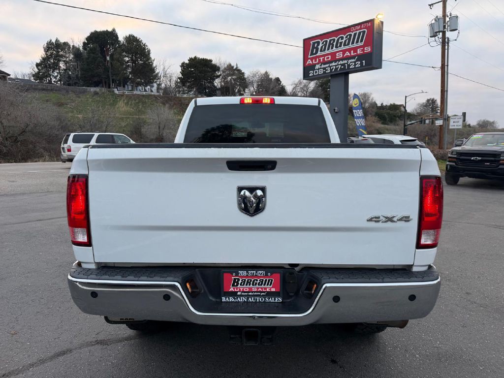 2017 RAM 3500 Image 6