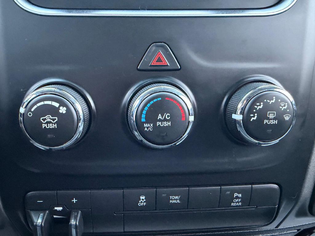 2017 RAM 3500 Image 23