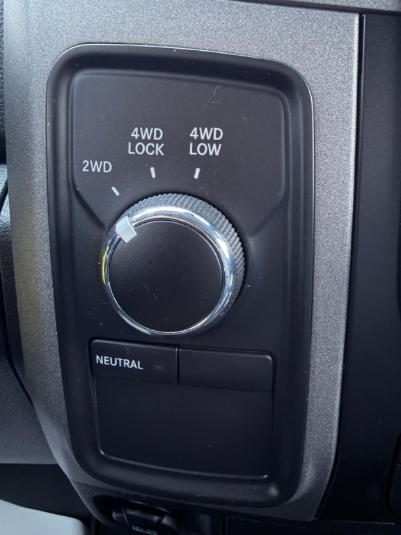 2017 RAM 3500 Image 24