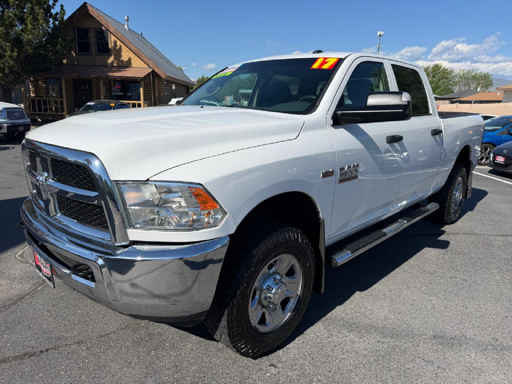 2017 RAM 3500 Image 3