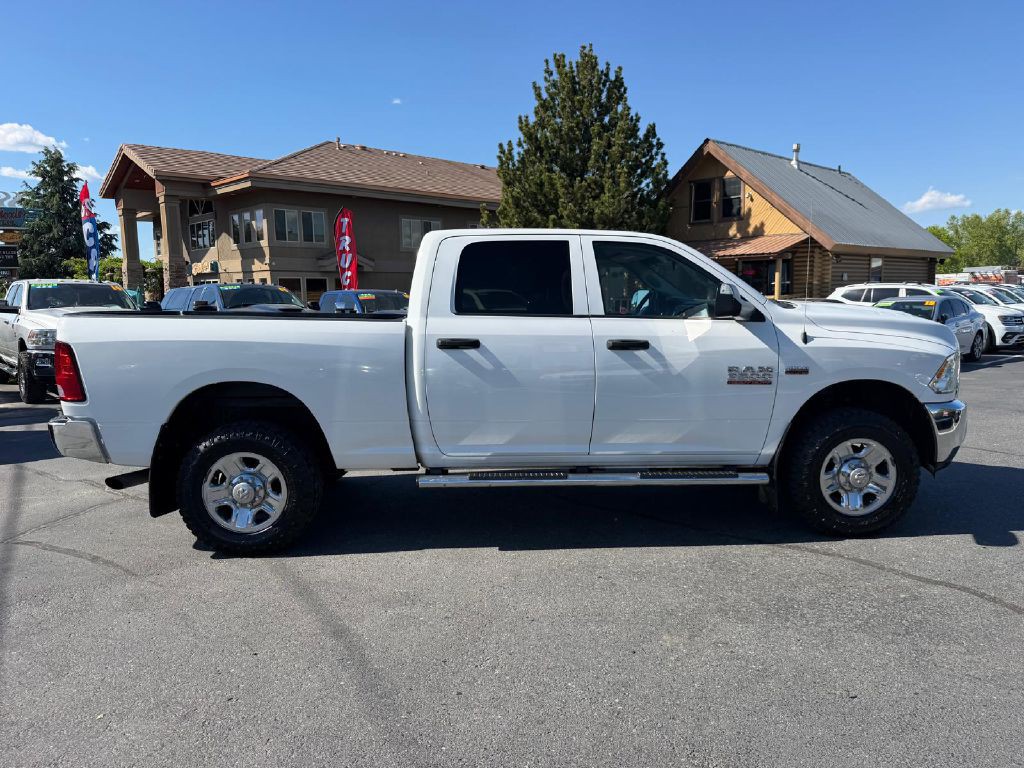 2017 RAM 3500 Image 8