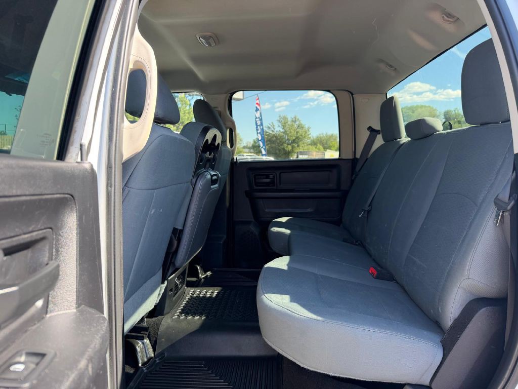 2017 RAM 3500 Image 13
