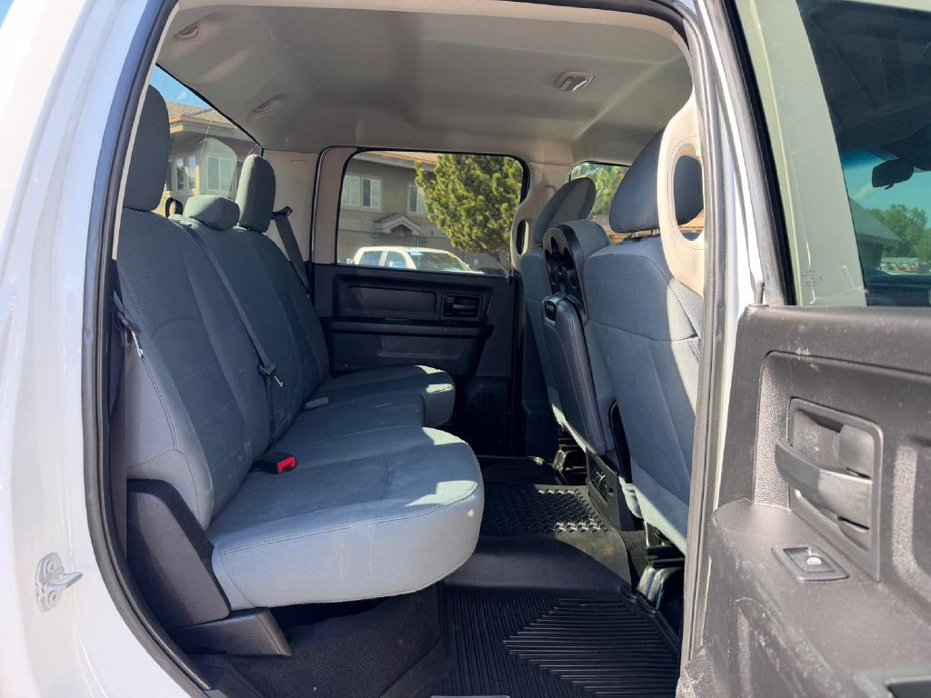 2017 RAM 3500 Image 15