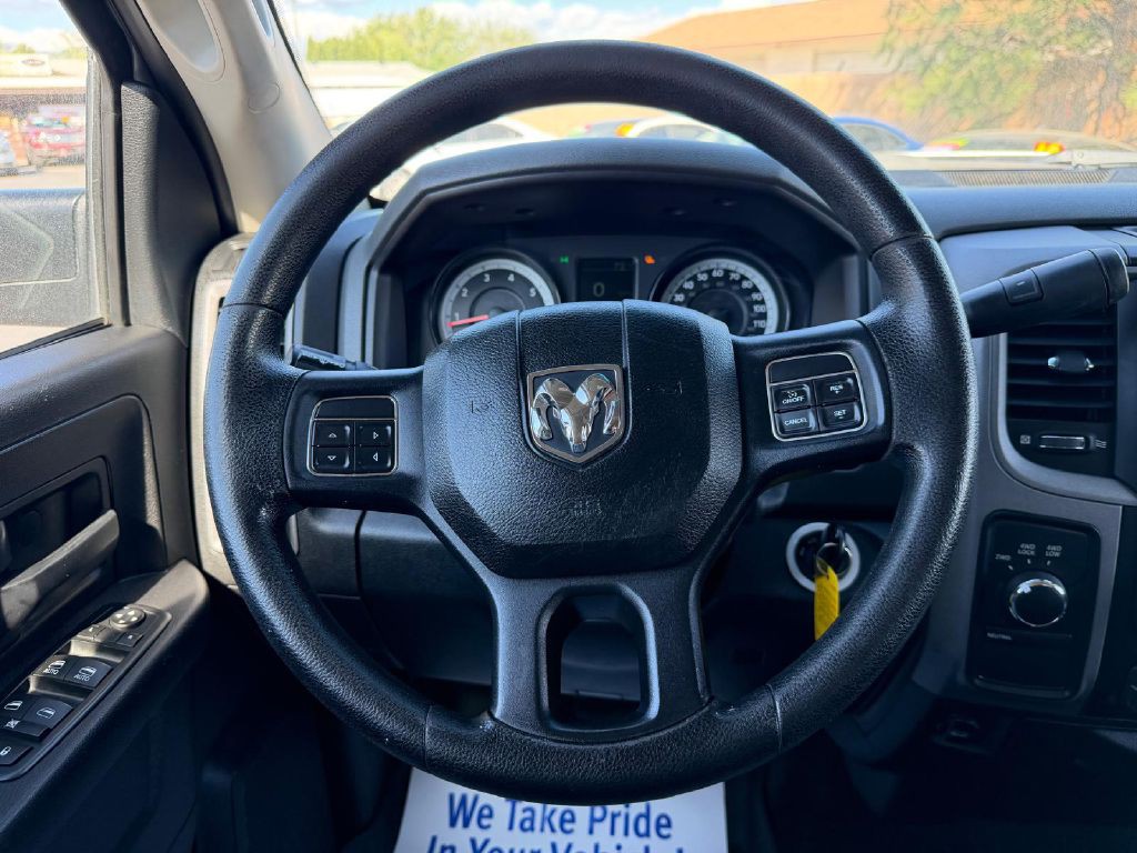 2017 RAM 3500 Image 18