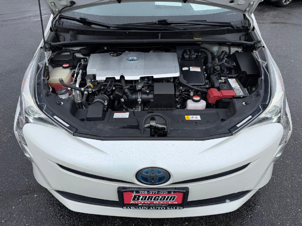 2016 Toyota Prius Image 10