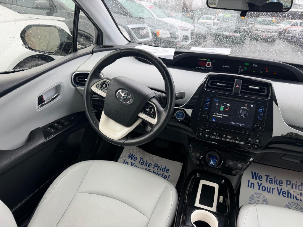 2016 Toyota Prius Image 20