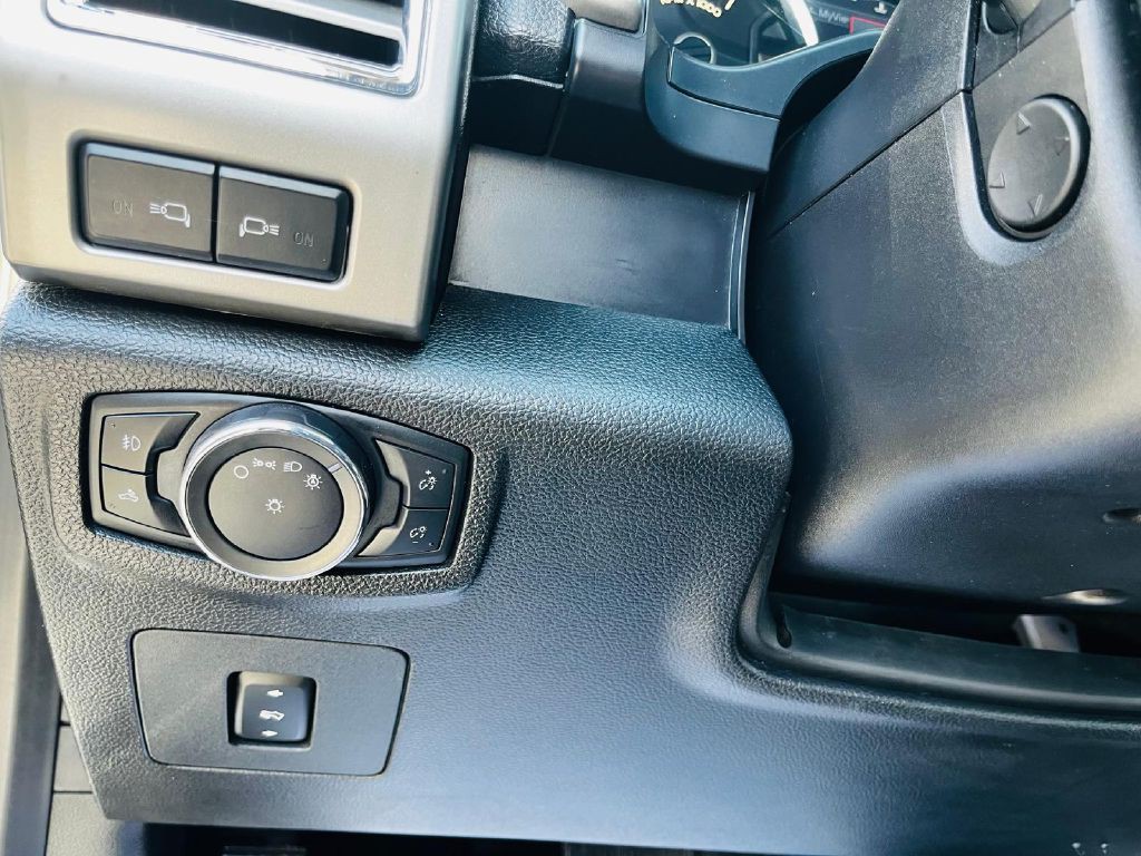 2016 Ford F-150 Image 25