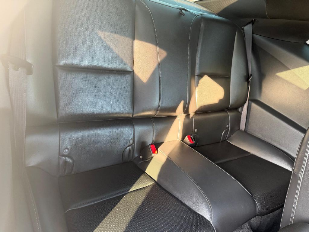 2015 Chevrolet Camaro Image 15