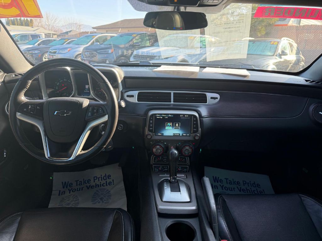 2015 Chevrolet Camaro Image 16