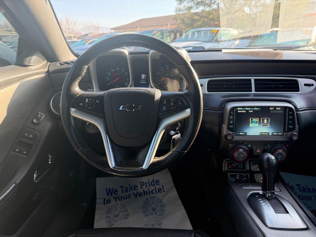 2015 Chevrolet Camaro Image 17