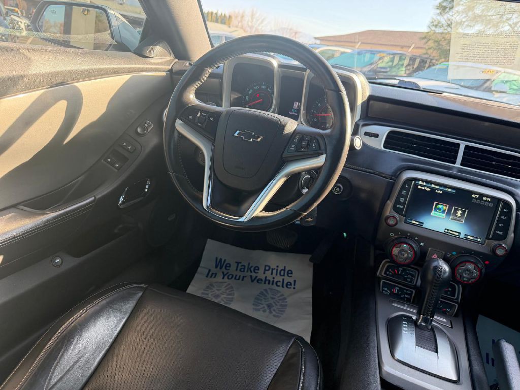 2015 Chevrolet Camaro Image 20