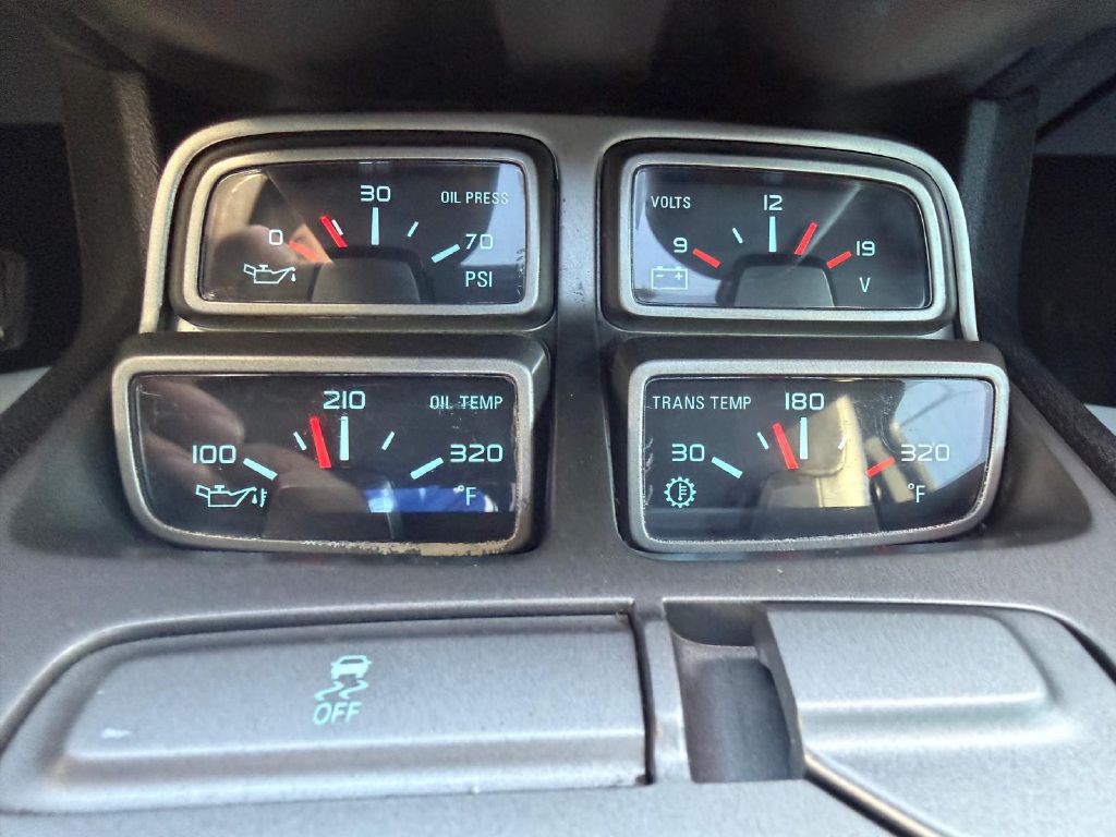 2015 Chevrolet Camaro Image 22