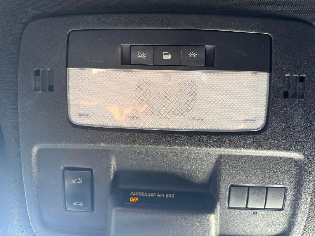 2015 Chevrolet Camaro Image 28