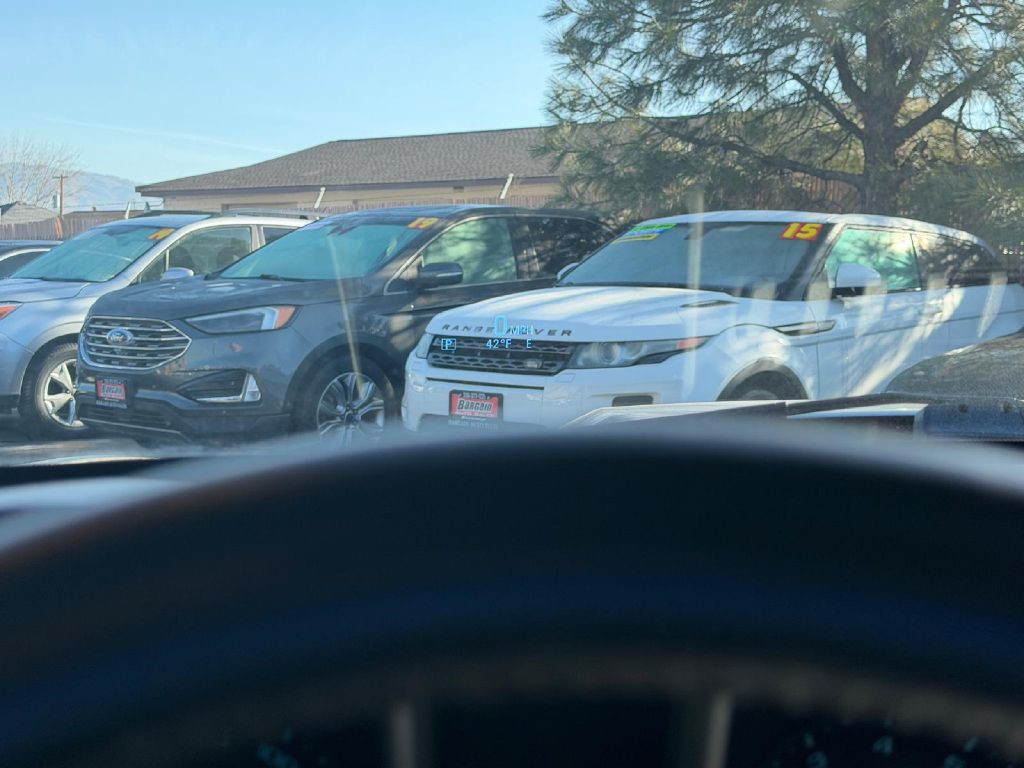 2015 Chevrolet Camaro Image 32