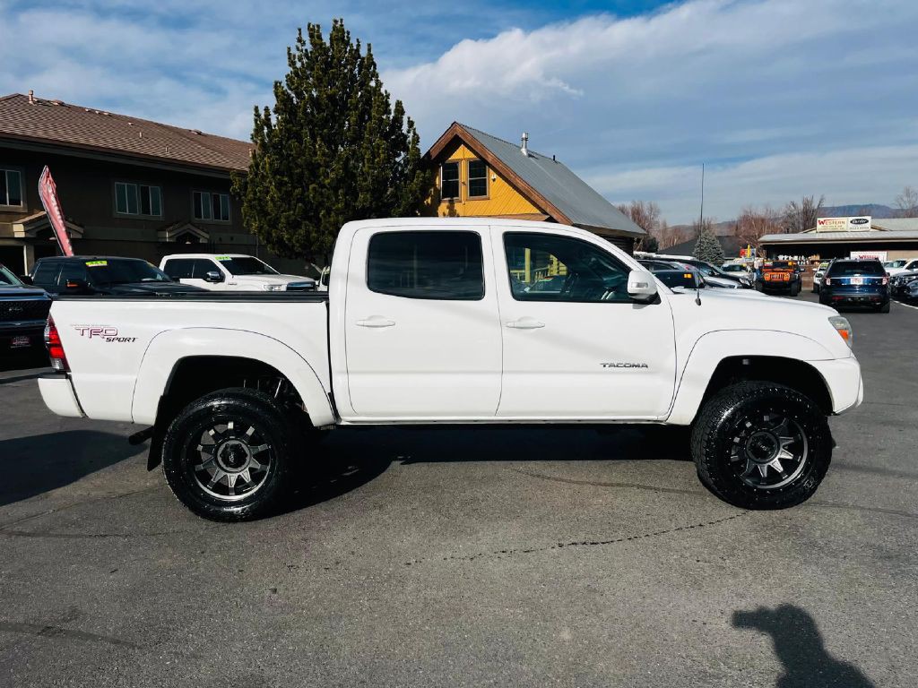 2013 Toyota Tacoma Image 8