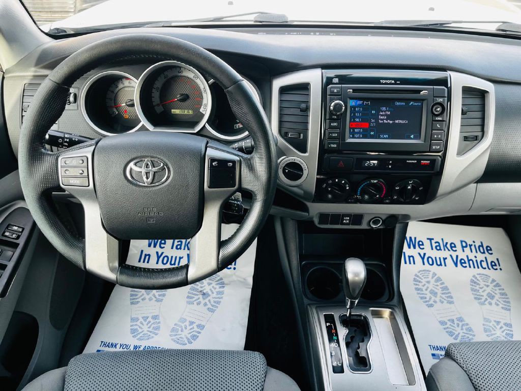 2013 Toyota Tacoma Image 17