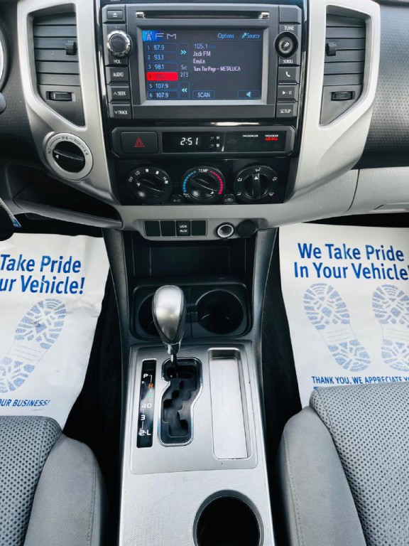 2013 Toyota Tacoma Image 19