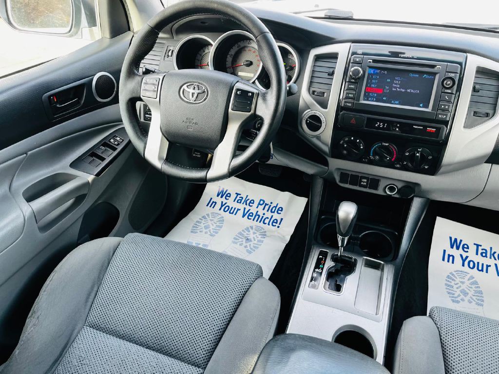 2013 Toyota Tacoma Image 20
