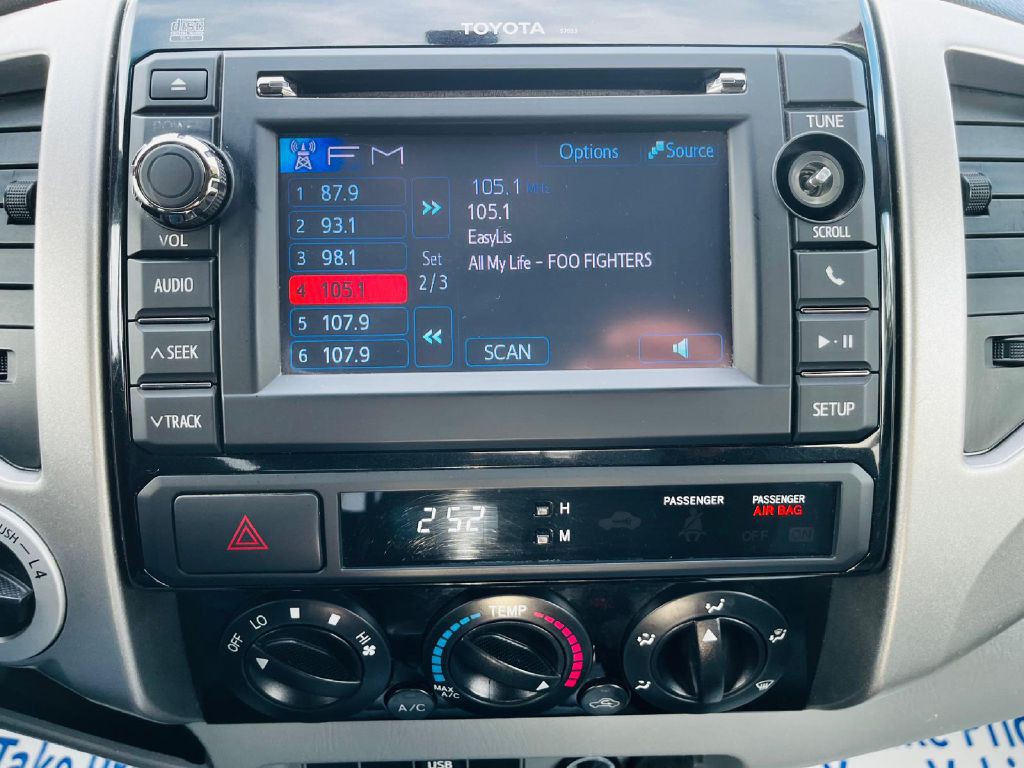 2013 Toyota Tacoma Image 26