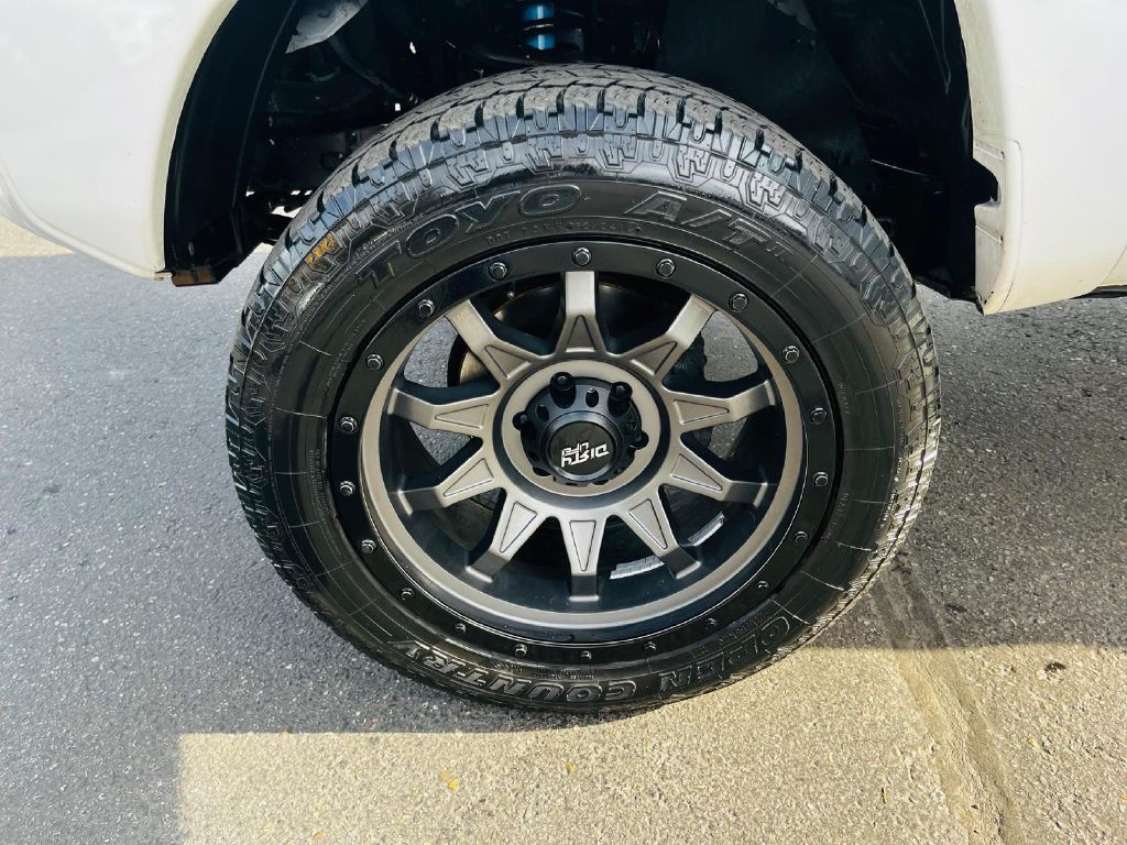 2013 Toyota Tacoma Image 29