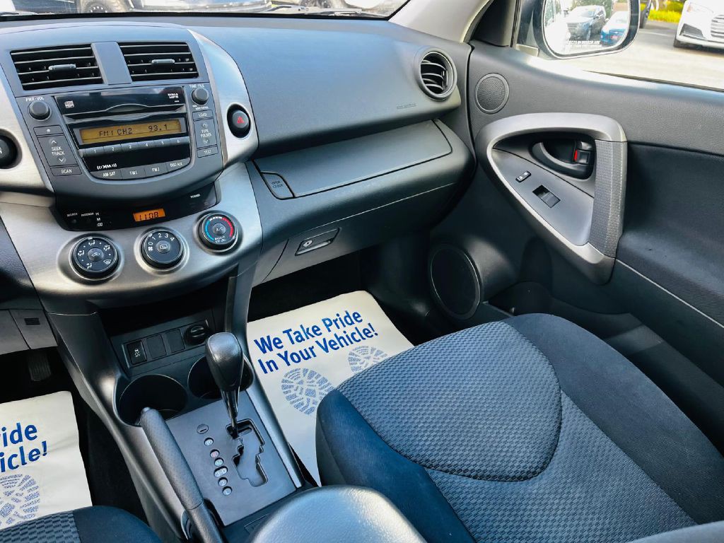 2009 Toyota Rav4 Image 21
