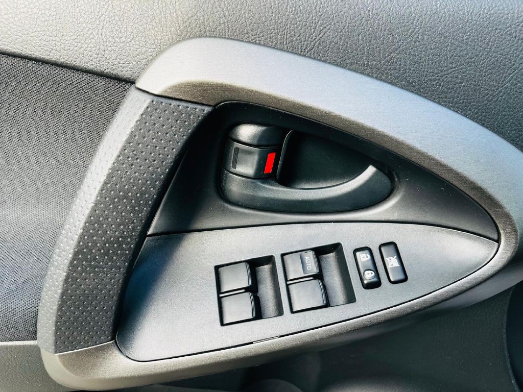 2009 Toyota Rav4 Image 22