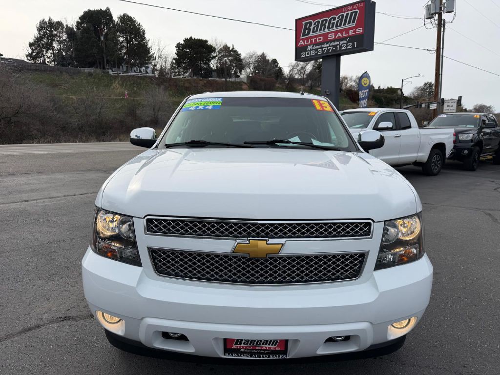 2013 Chevrolet Suburban Image 2