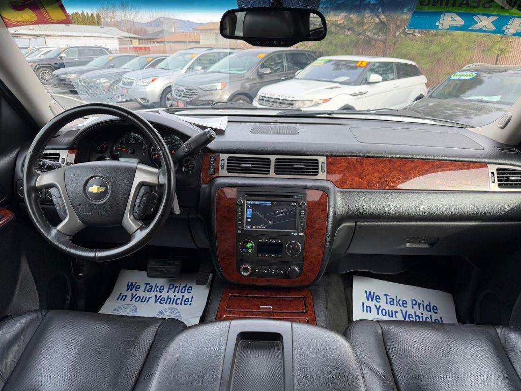 2013 Chevrolet Suburban Image 19