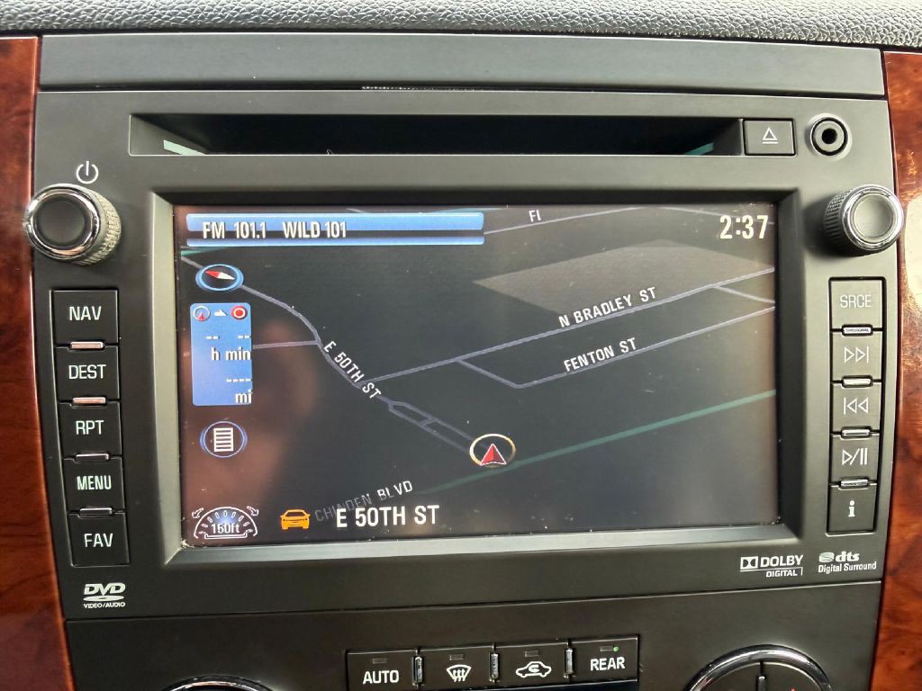 2013 Chevrolet Suburban Image 26