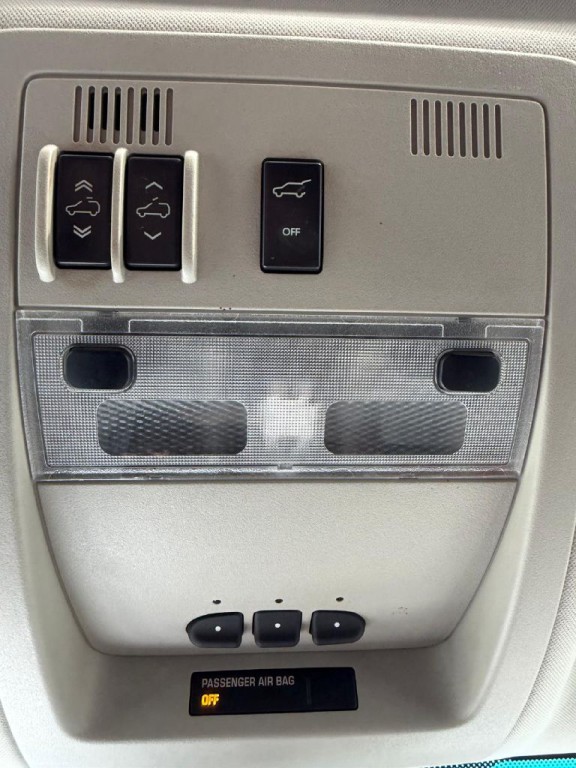 2013 Chevrolet Suburban Image 30