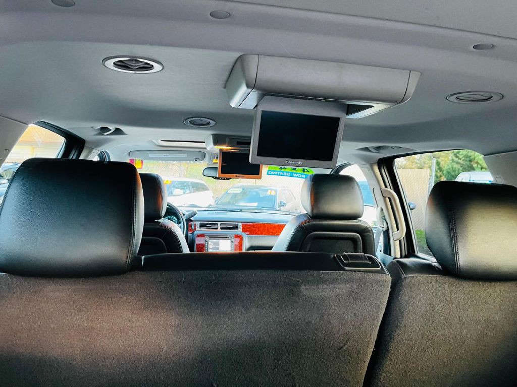2013 Chevrolet Suburban Image 18