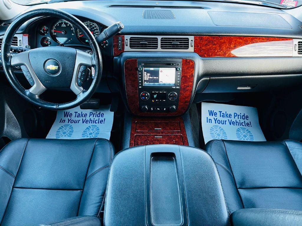 2013 Chevrolet Suburban Image 20