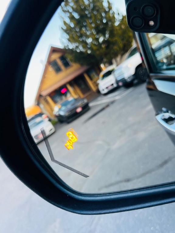 2013 Chevrolet Suburban Image 26